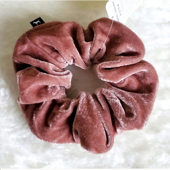 PINK Victoria's Secret Accessories - PINK Victoria's Secret Scrunchie 💗